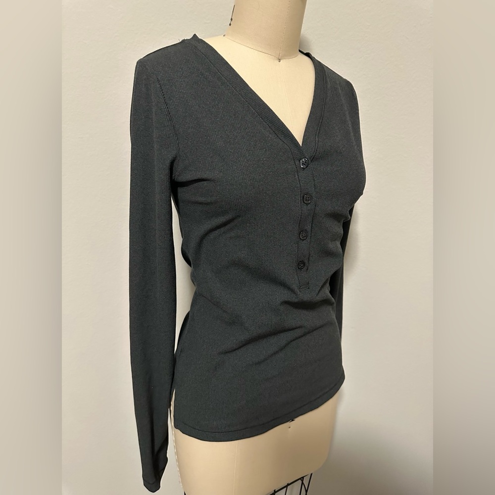 ATHLETA Gray Long Sleeve Shirt size XS